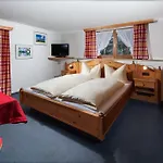 Lugeck 3*